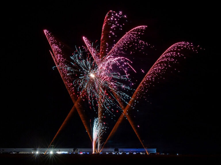 Feux d'artifices à St Denis de l’Hôtel